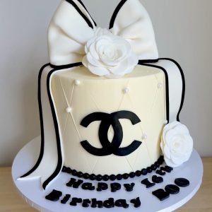 Chanel Elegance Cake V1