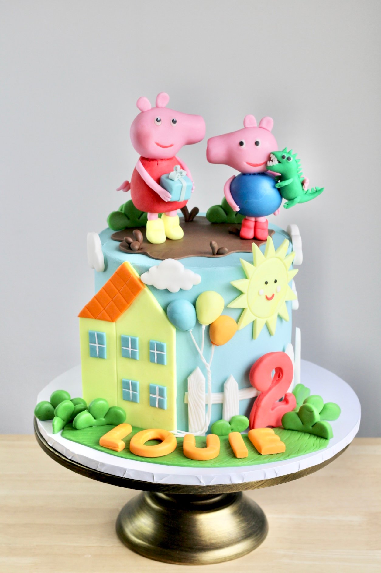Peppa Pig Cake V04
