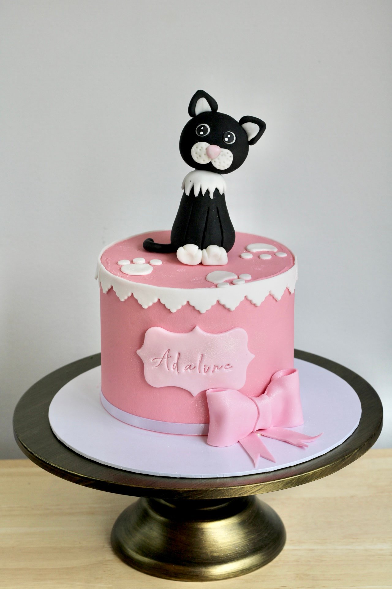 Black and White Cat Cake