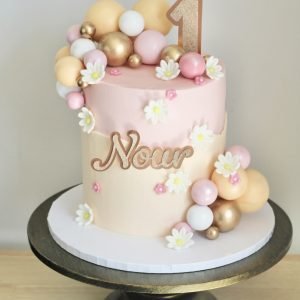 Blush & Gold Daisy Cake