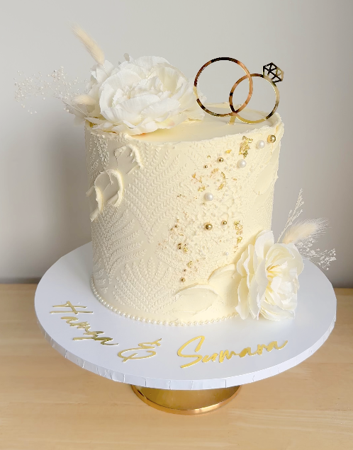 Engagement Cake V1