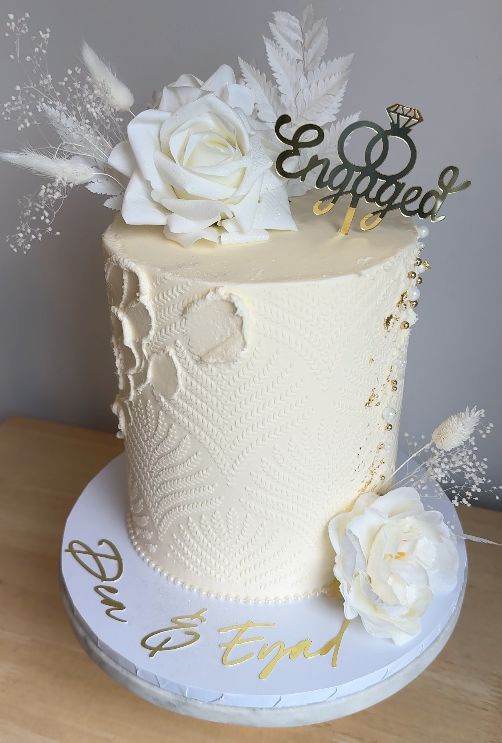 Engagement Cake V2