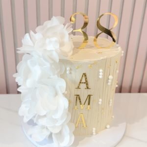 Luxury Pearl Cake