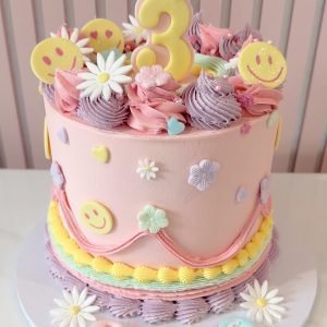 Smiley Daisy Cake