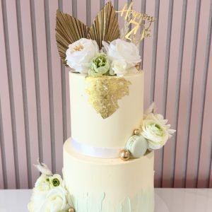 Ivory & Gold Floral Cake V1