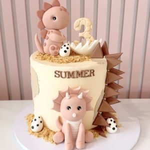 Daisy the Dino Cake V1