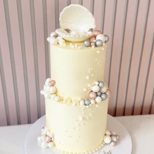 Pearl Wedding Cake