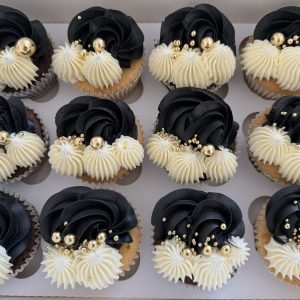 Black & Gold Cupcakes V2