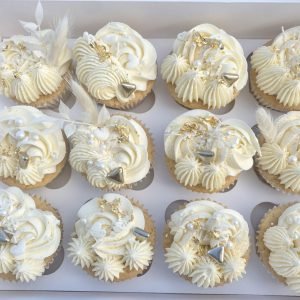 White & Gold Luxe Cupcakes V1