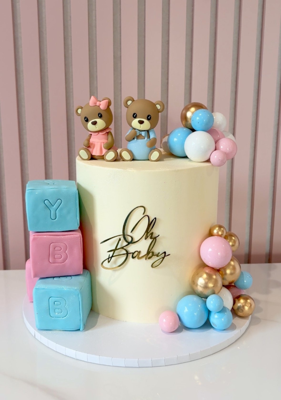 Gender Reveal Cake V6