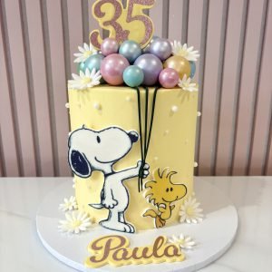 Snoopy Cake