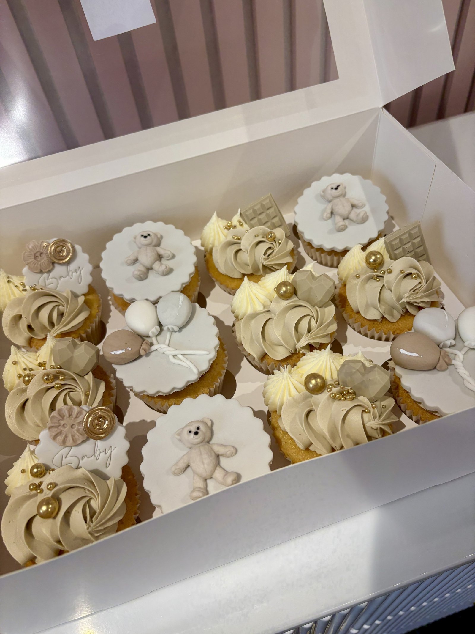 Baby Shower Cupcakes V9