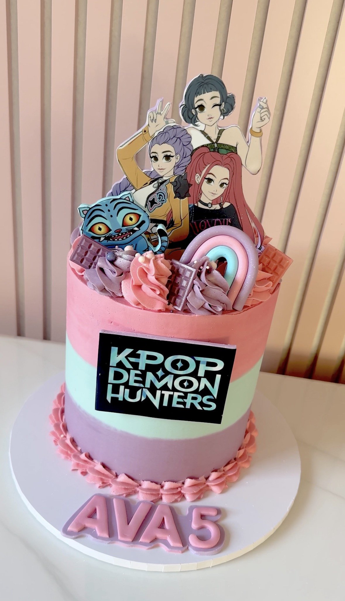 KPop Demon Hunters Cake V4